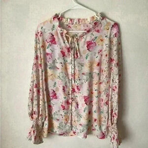 Women’s large floral blouse new without tags.